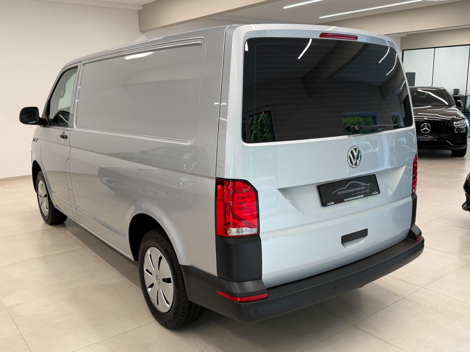 Volkswagen T6.1 Transporter DSG NAVI KLIMA ACC