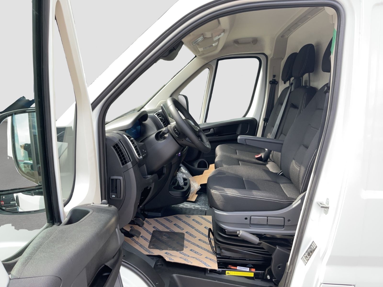 Fahrzeugabbildung Fiat Ducato L2H2 140 Maxi Premiumkabine, Kamera