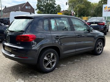 Volkswagen Tiguan - 7