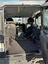 Land Rover Defender 90 TD4 Station Wagon SE SE - Land Rover Defender mit Diesel-Antrieb: Station Wagon Se