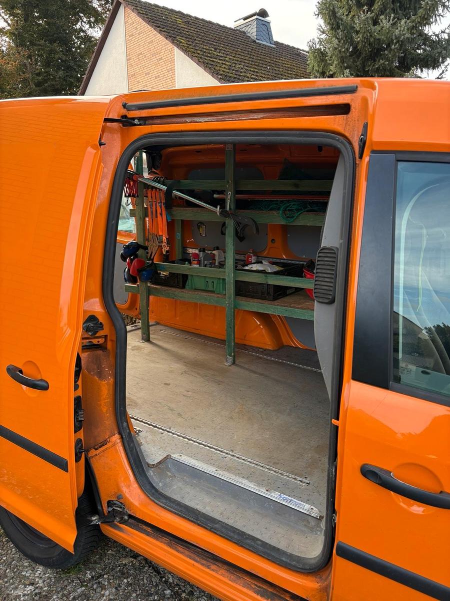 Volkswagen Caddy 2009 — двигун 109 HP (80kW)