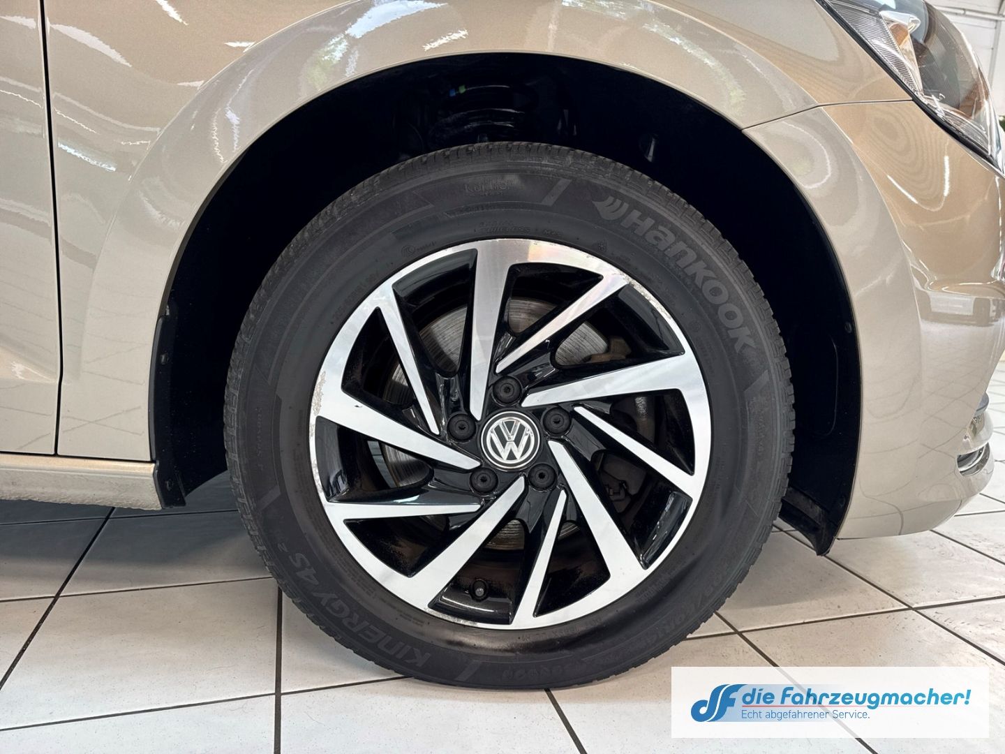 Fahrzeugabbildung Volkswagen Touran Join Start-Stopp StandHZG AHK-klappbar Na
