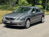 Jaguar X-Type 2 Liter V6 Classic - graue Jaguar X-Type