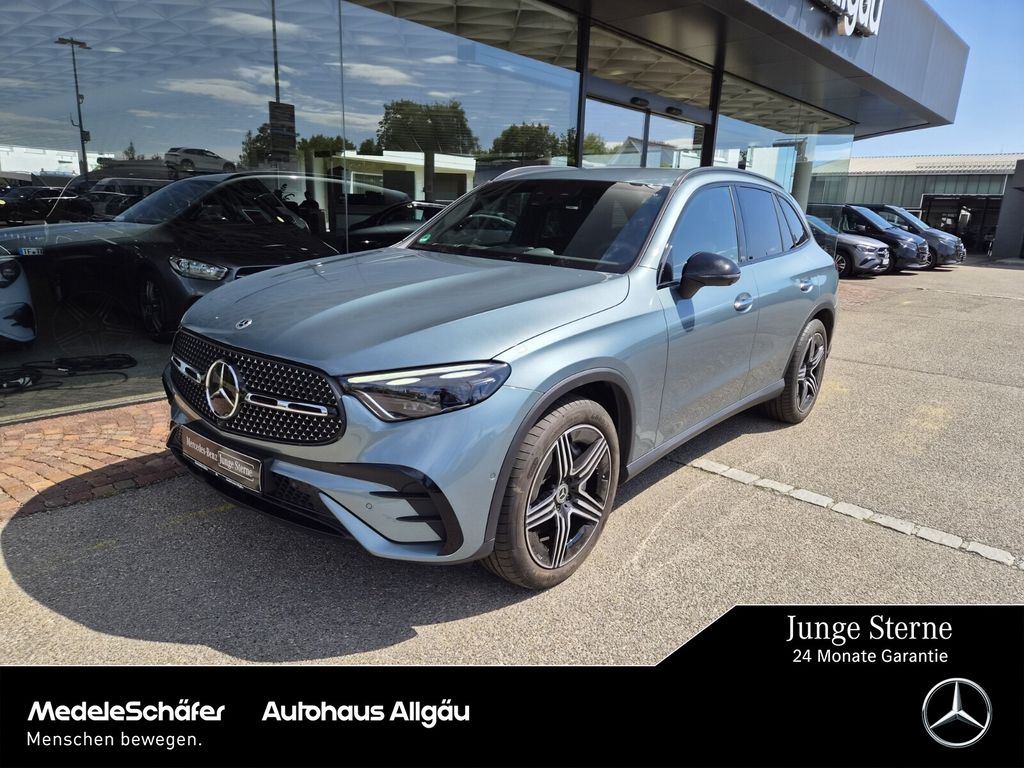 Image of Mercedes-Benz GLC 300