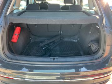Volkswagen Tiguan - 10