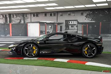 2021 Ferrari SF90 照片 7