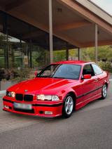 BMW E36 318IS COUPÉ (MOTOR ÜBERHOLT) - BMW 318 aus 1993: 318i E36
