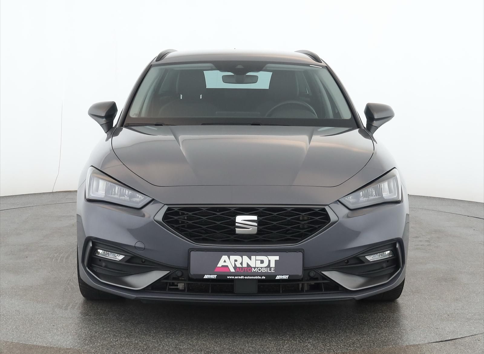 Seat Leon Sportstourer 2.0 TDI DSG FR LED Nav Key Kam imagem 3