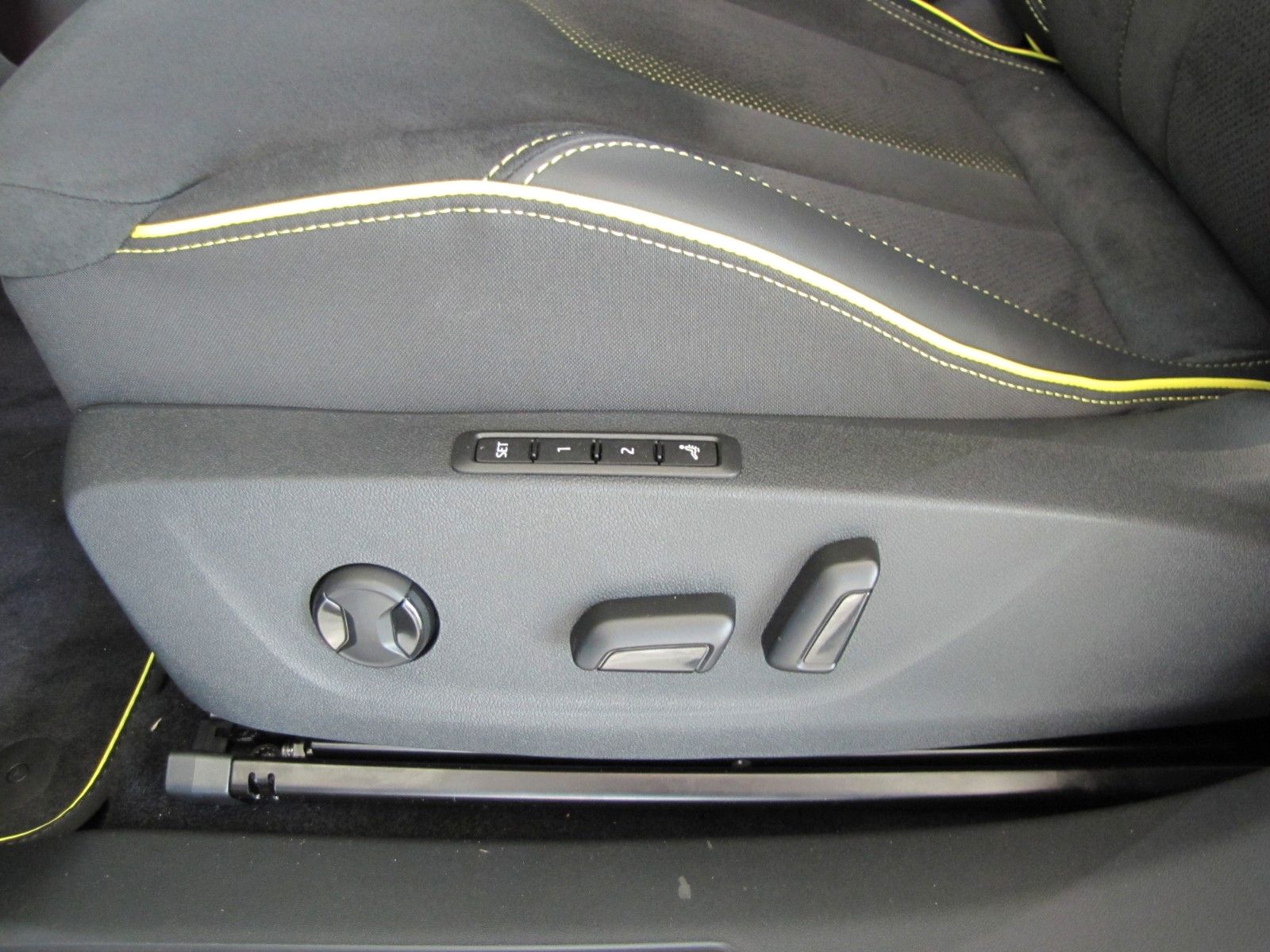 Fahrzeugabbildung SKODA Elroq RS Lounge