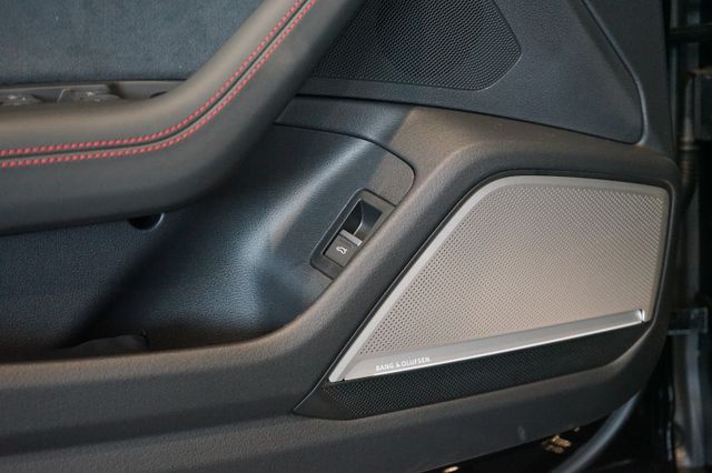 Audi RS6 | Ceramic | 305 | B&O Advanced | Pano | VOLL
