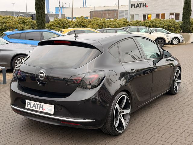 Opel Astra  J Lim. 5-trg. Active