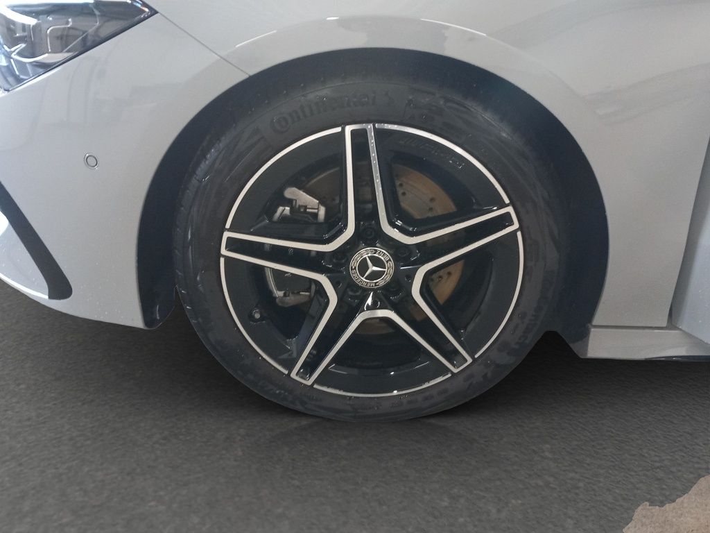 Fahrzeugabbildung Mercedes-Benz CLA 200 Shooting Brake AMG*Night*Navi*Pano*360°