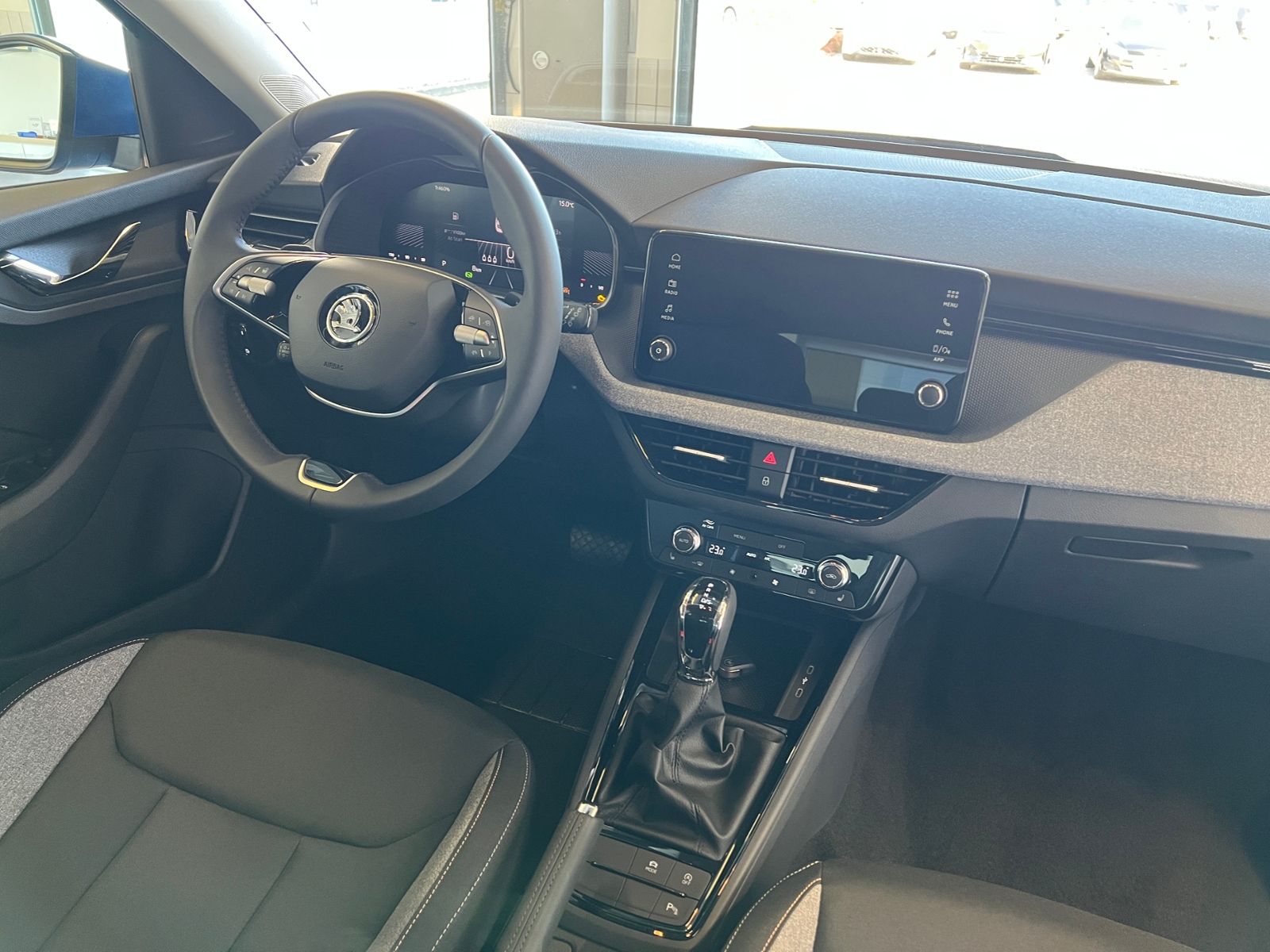 Fahrzeugabbildung SKODA Kamiq Selection 1.0 TSI DSG *AHK, LED, SmartLink
