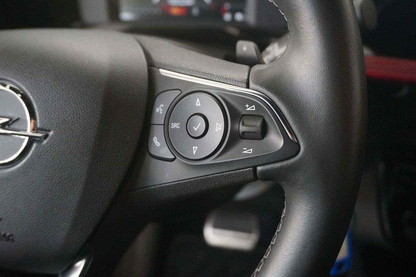 Fahrzeugabbildung Opel Mokka 1.2T GS LINE NAVI/LED/KAMERA/SPORT/DAB+