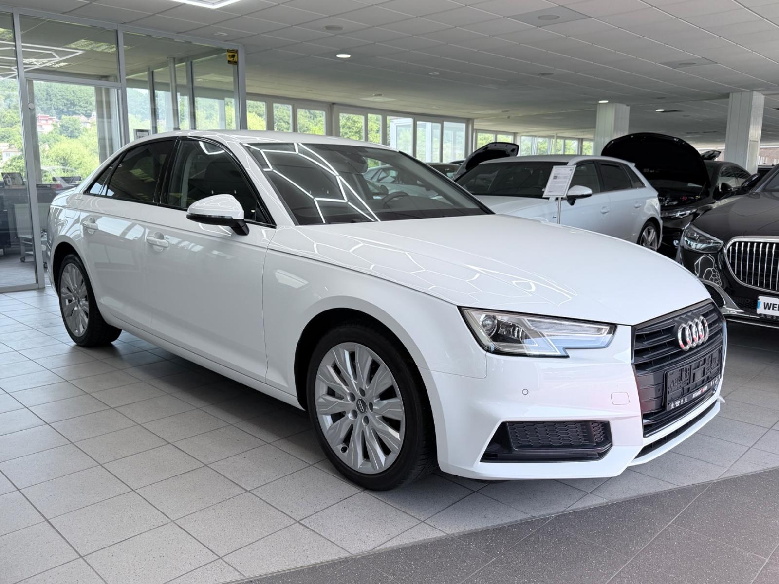 Audi A4 Lim. 40 TDI sport XENON VIRTUAL NAVI AHK PDC