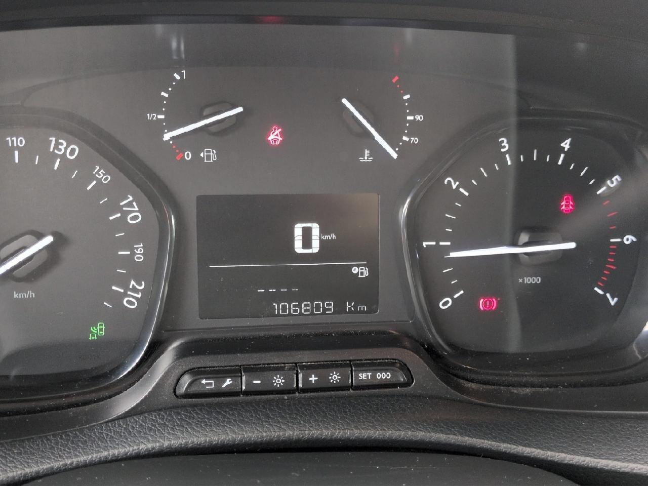 Fahrzeugabbildung Opel Zafira Life Edition M
