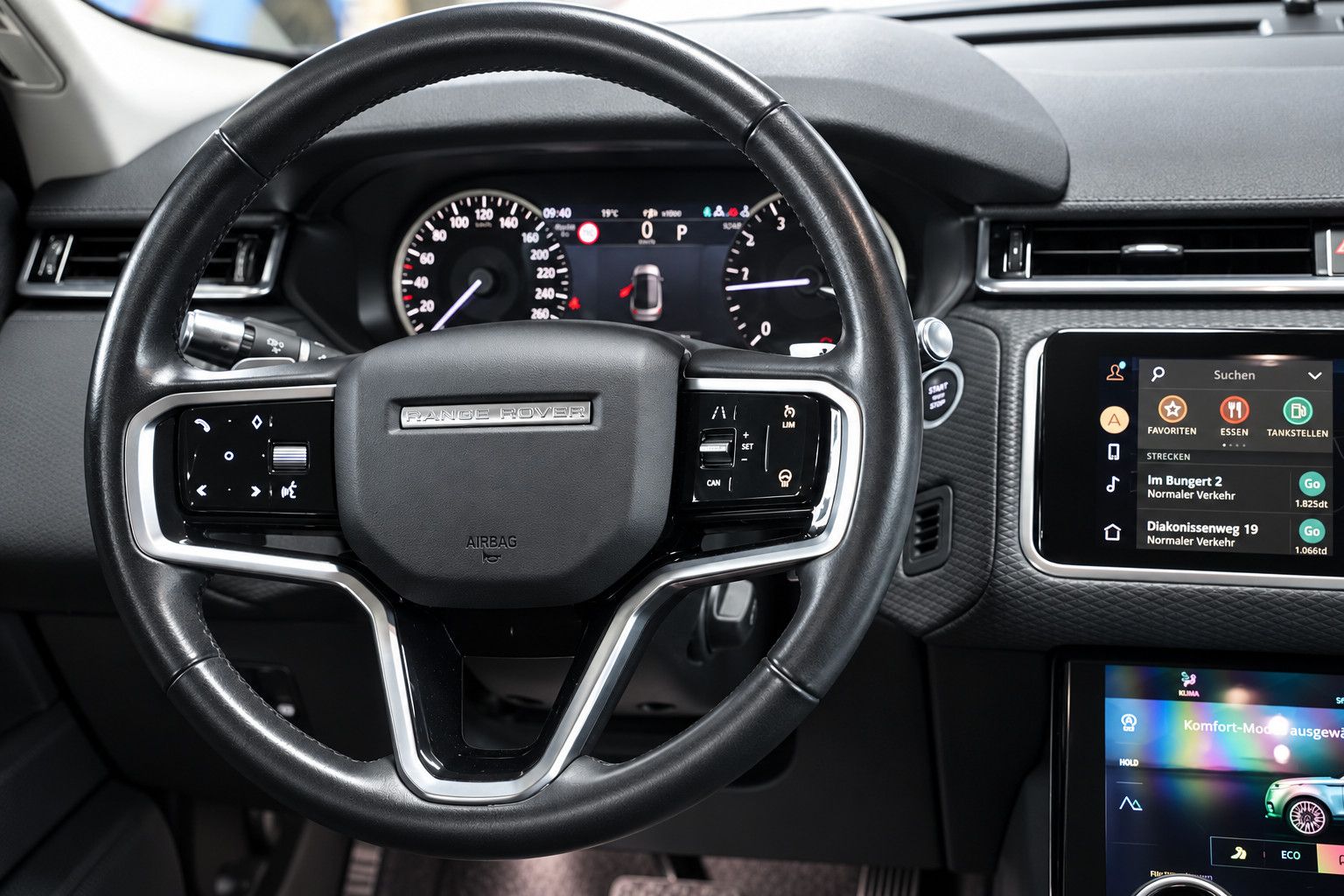 Fahrzeugabbildung Land Rover Range Rover Velar Kamera*Head-UP*Matrix*CarPlay