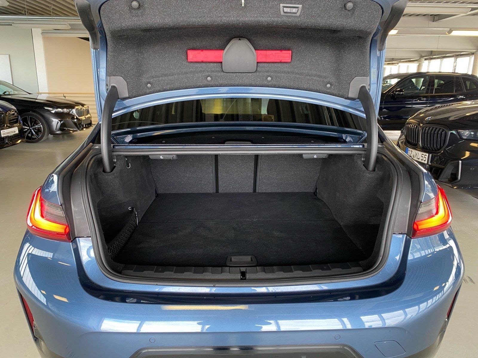 BMW 330 - Bild 17