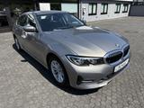 BMW 318d Limo Advantage LCProf. LED Shz RFK - gebrauchte BMW 318 aus dem Jahr 2022