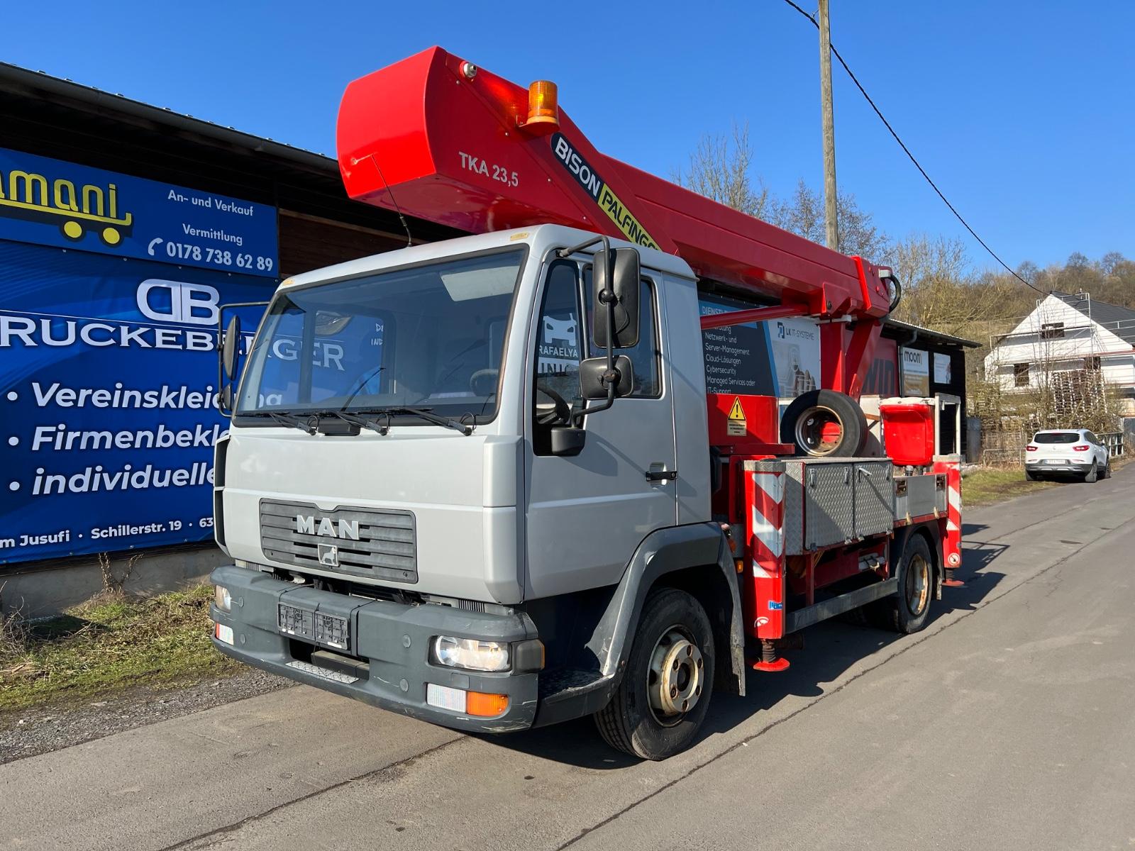 MAN L2000/8.180/Palfinger BISON TKA23,5/4xAbstützung