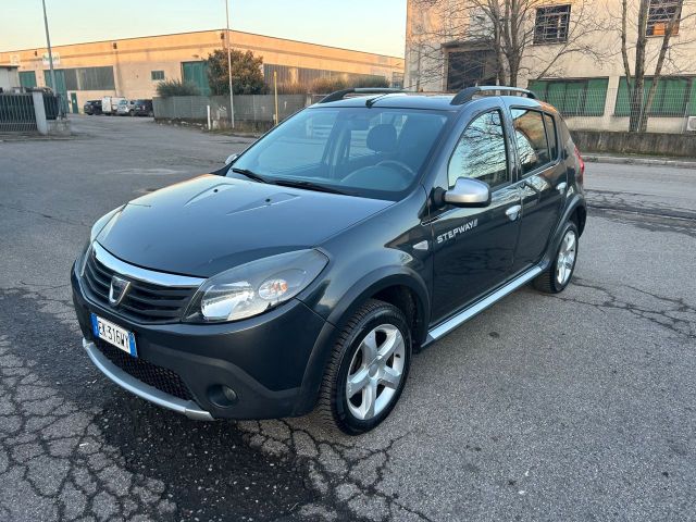 Dacia Sandero Stepway 1.5dci 85 cv molto bella