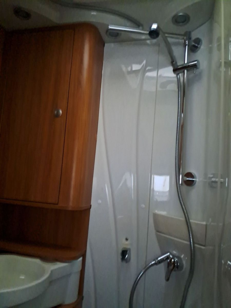 Fahrzeugabbildung HYMER / ERIBA / HYMERCAR Compact 404 Markise,Fahrradträger