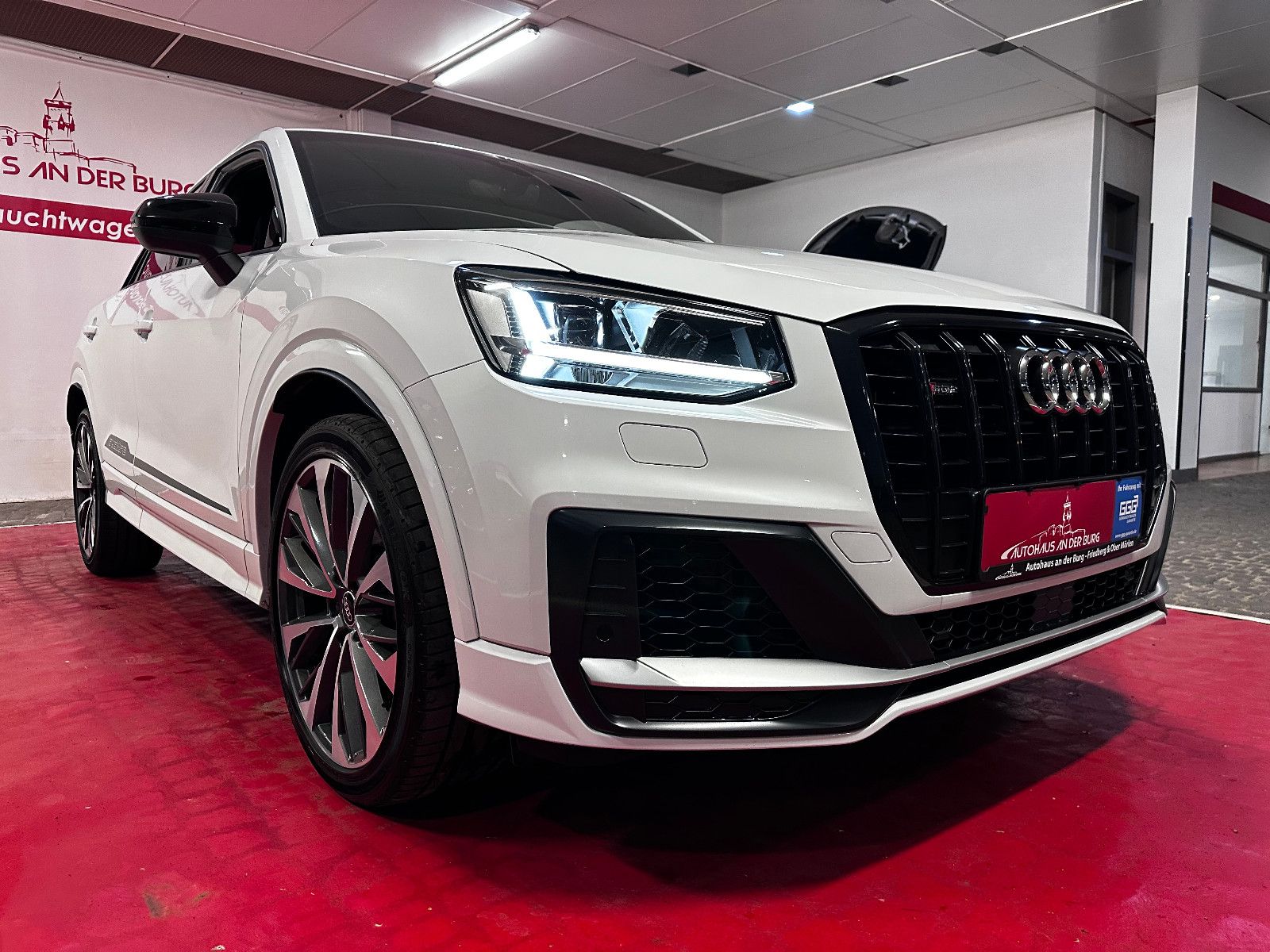 AUDI SQ2 quattro 2.0 TFSI // Keyless // ACC // LED