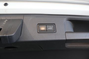 Volkswagen Passat 2.0 TDI Bus.AID+MATRIX+360°+KEY+LEDER+AHK