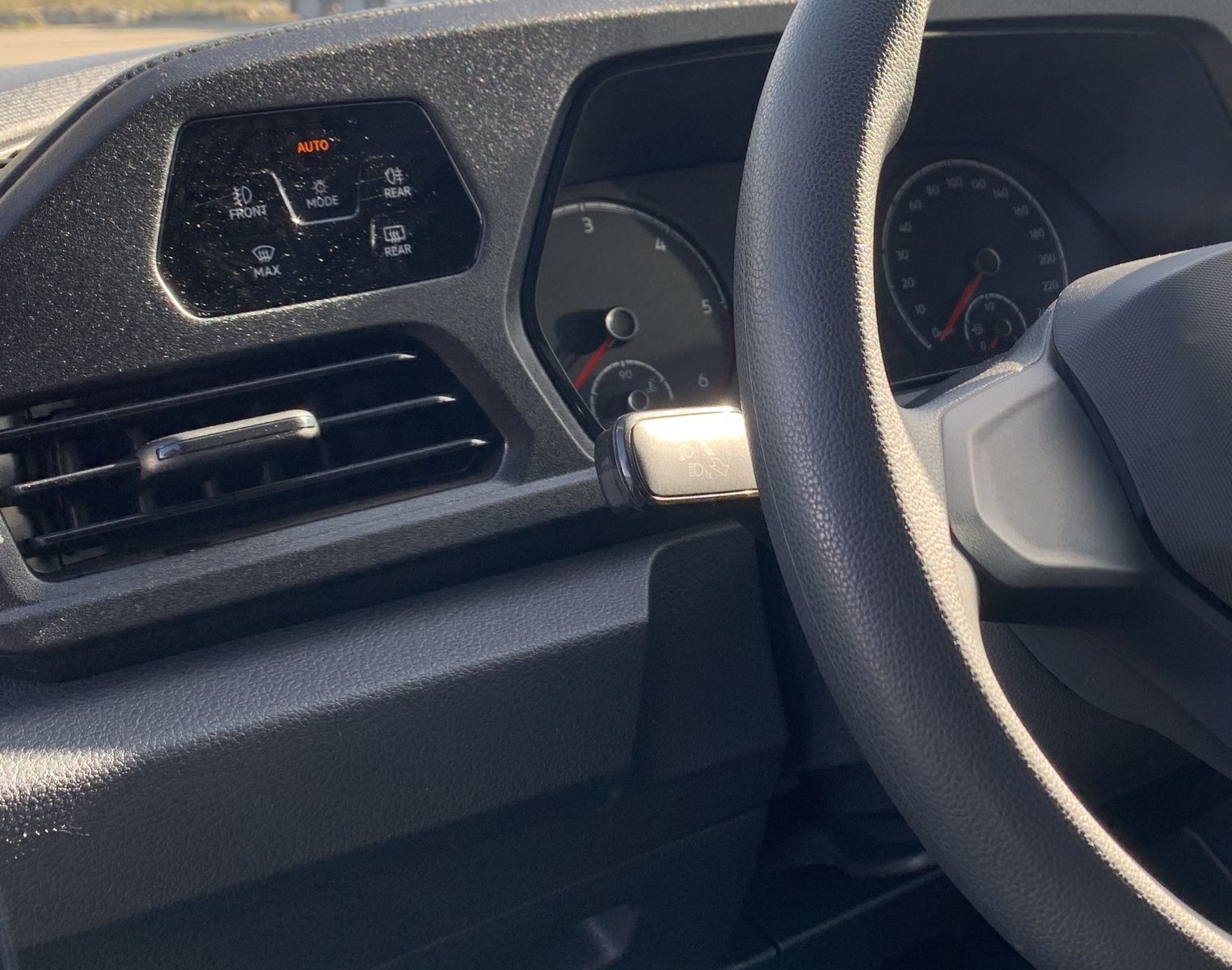 Fahrzeugabbildung Volkswagen Caddy 2.0*Cargo*Klimaautomatik*PDC*DAB+*SHZ*