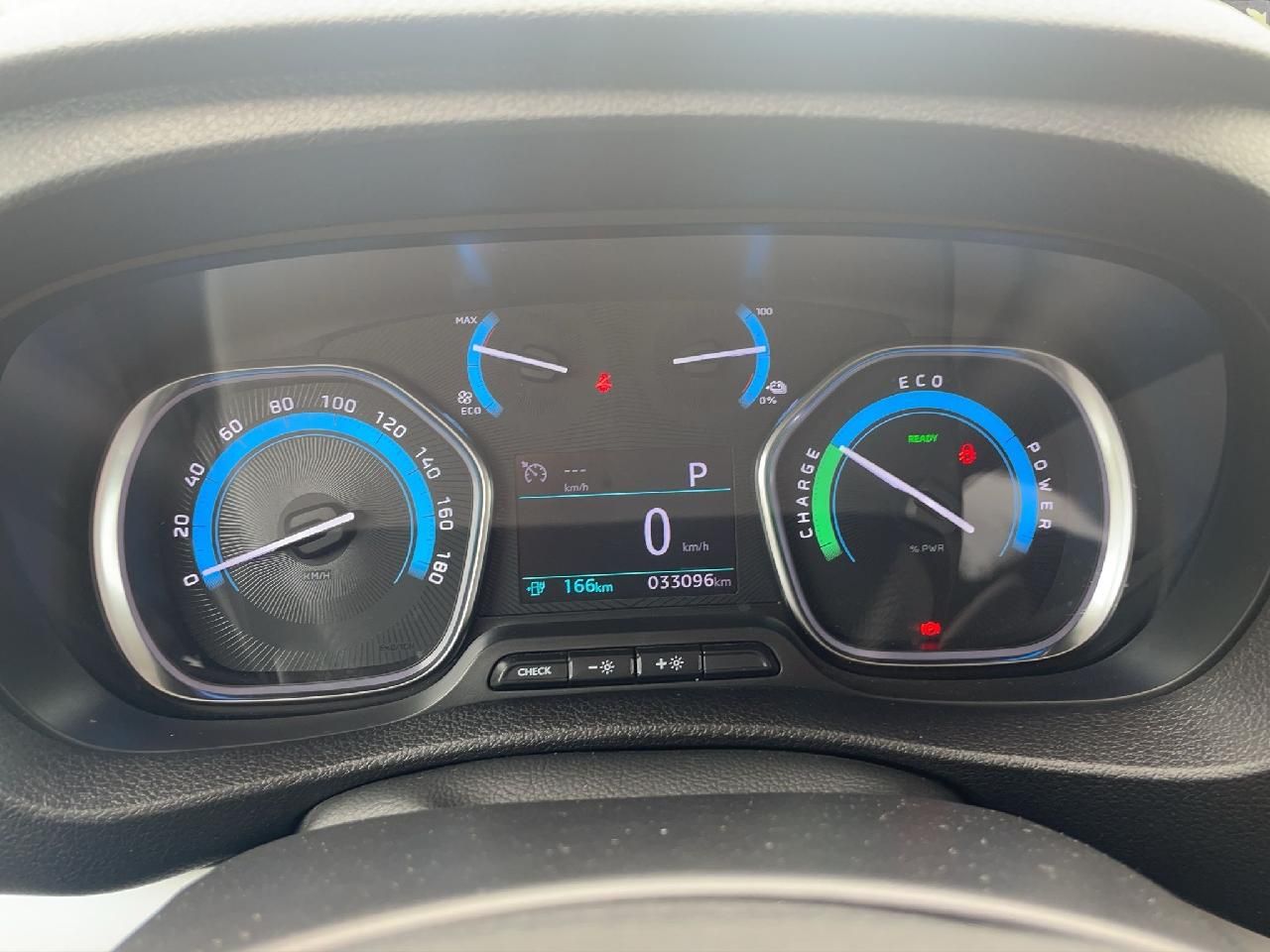 Fahrzeugabbildung Opel Vivaro Kasten -e Basis L