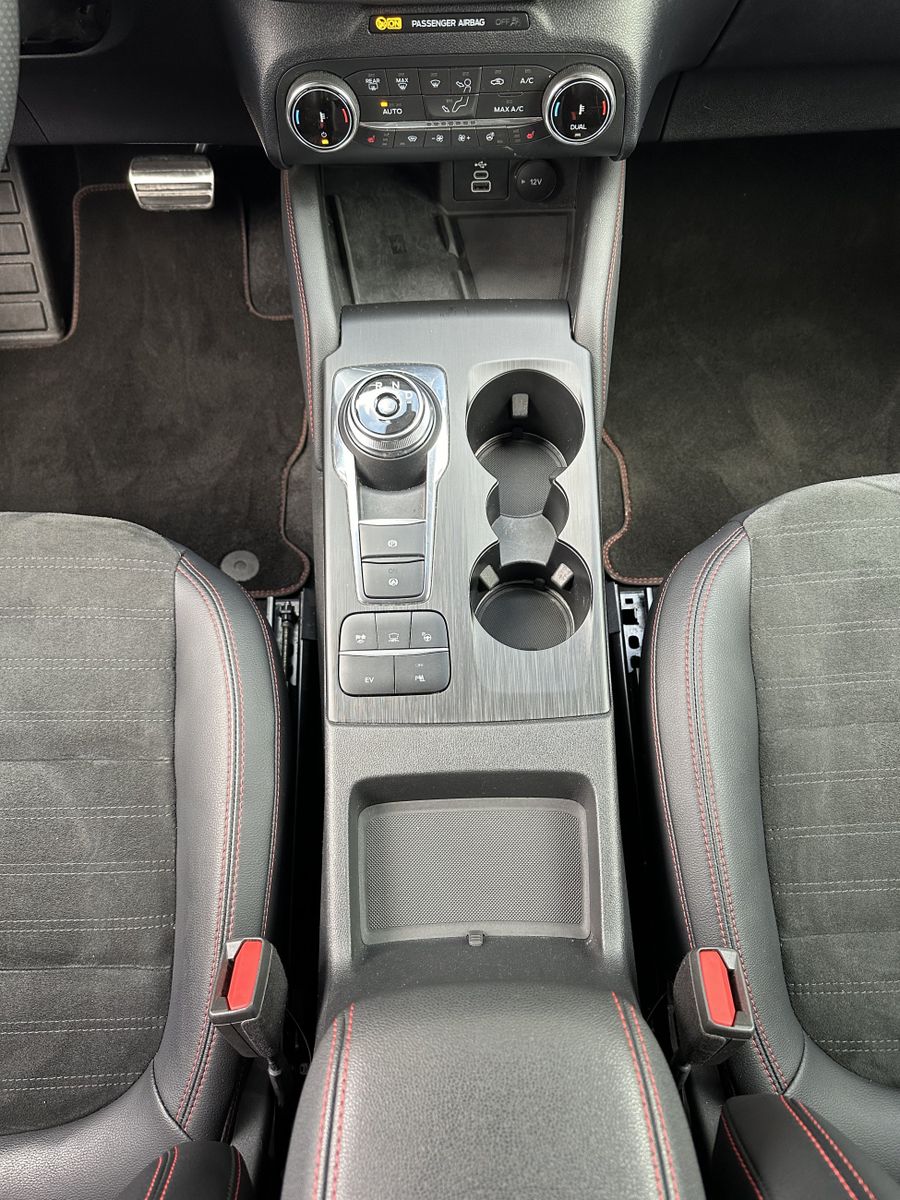 Fahrzeugabbildung Ford Kuga 2.5 Plug-In Hybrid ST-Line X NAV+LED+KAMERA