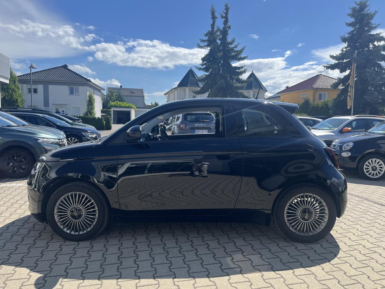 Fiat 500 3+1 Icon 320km Reichweite