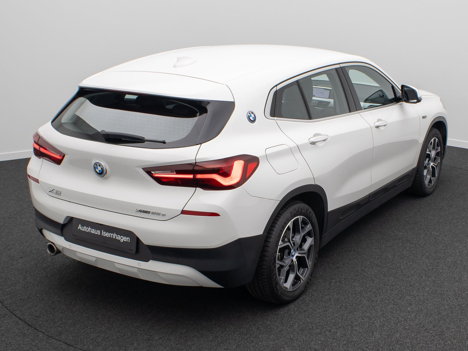 Fahrzeugabbildung BMW X2 xD25e  Advantage DAB Kamera LED Leder 18Zoll