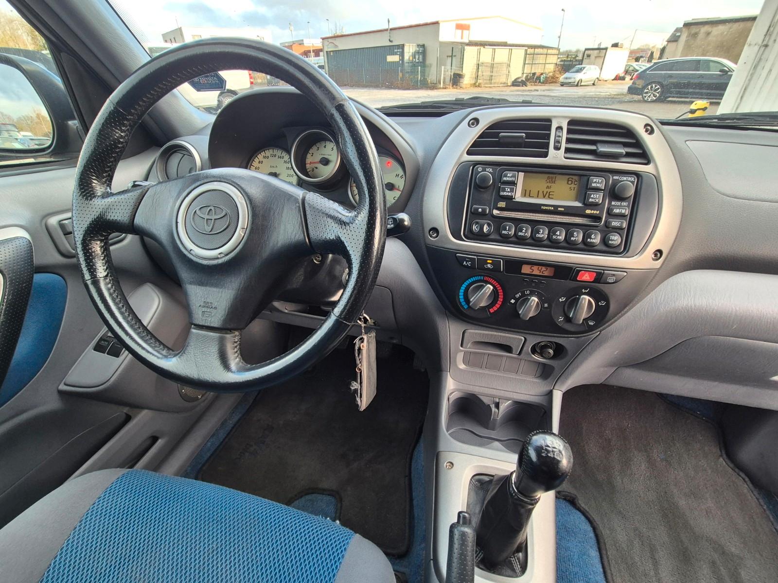 TOYOTA RAV4 1.8-L-VVT-I 125CH