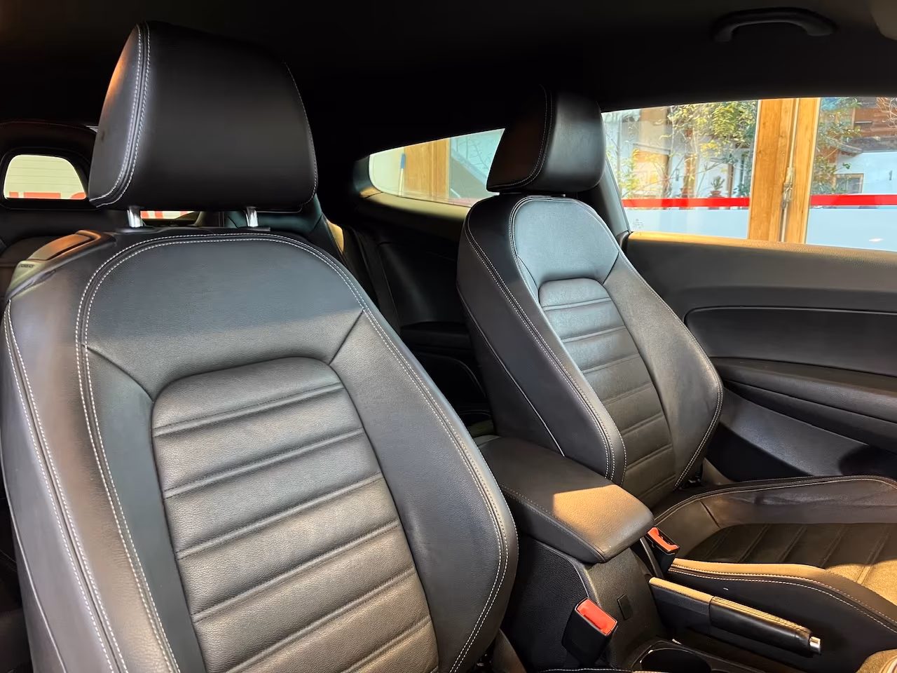 Volkswagen Scirocco 2.0 TDI |R-CAM|NAVI|2-ZONE|MFL|SHZ|