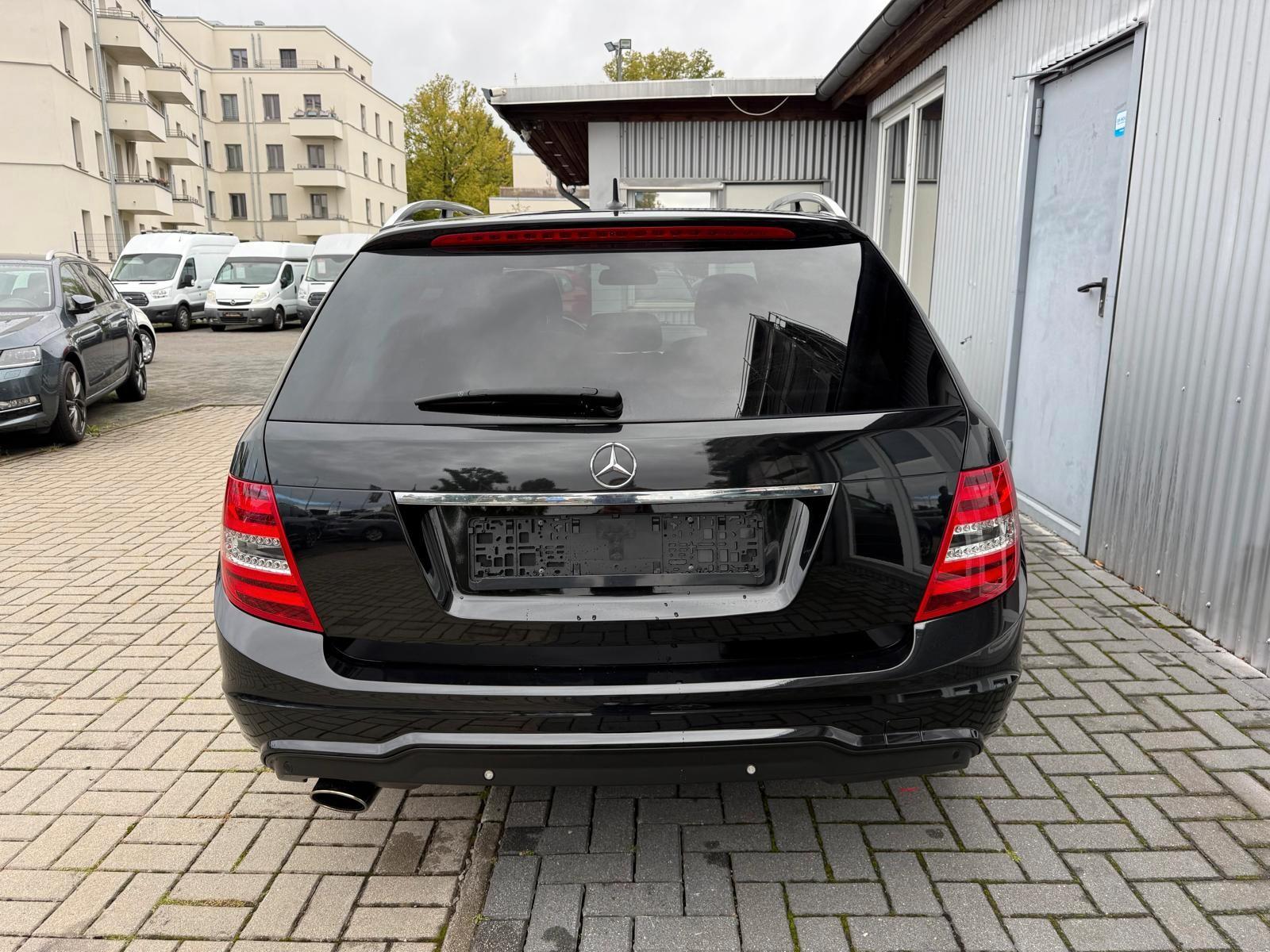 Mercedes-Benz C 200 T Automatik AMG Paket+Navi+Xenon+2.Hand