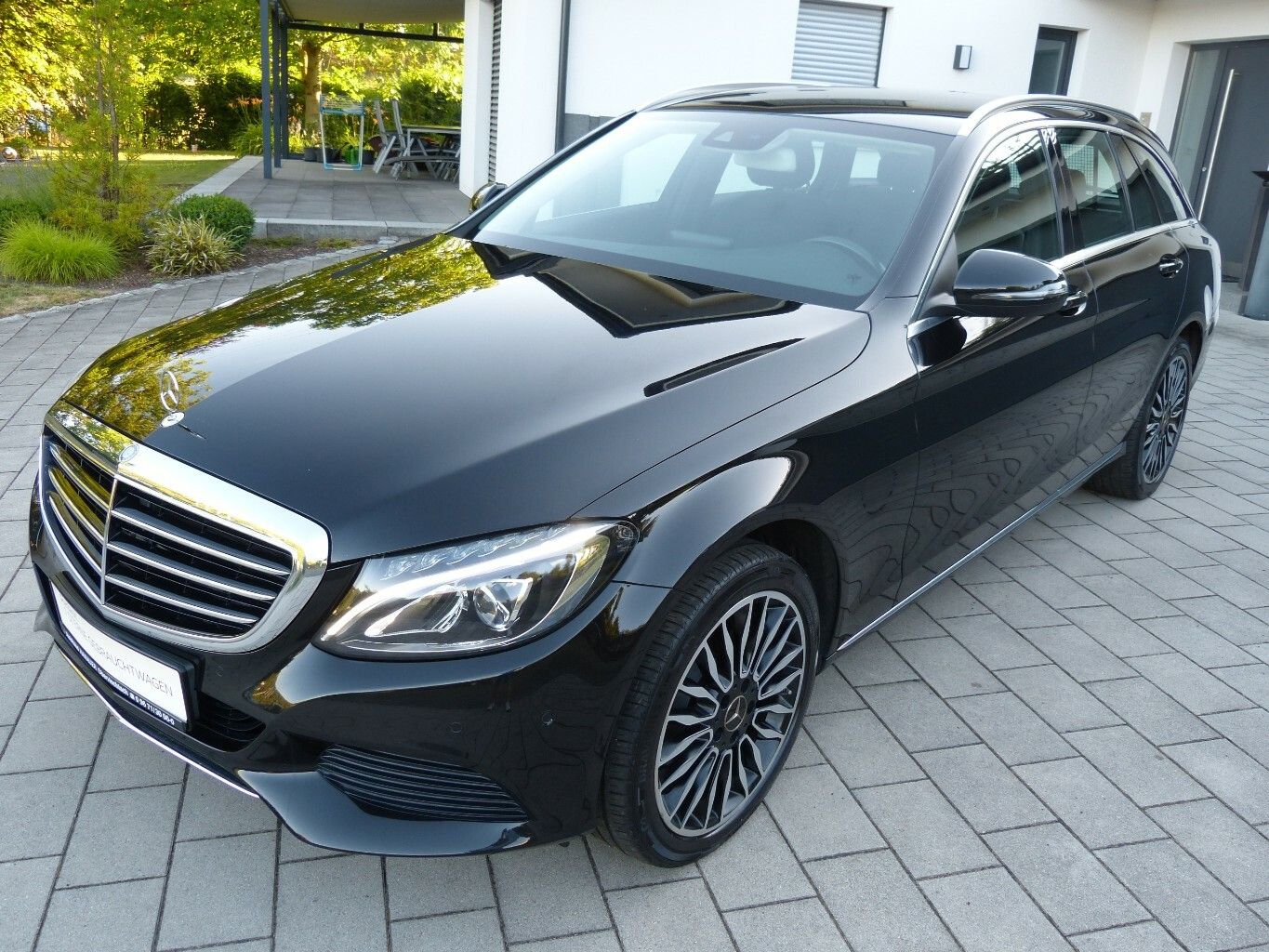 MERCEDES-BENZ C 180 CGI T 7-G Tronic Exclusive [AHK/AUTOM.]