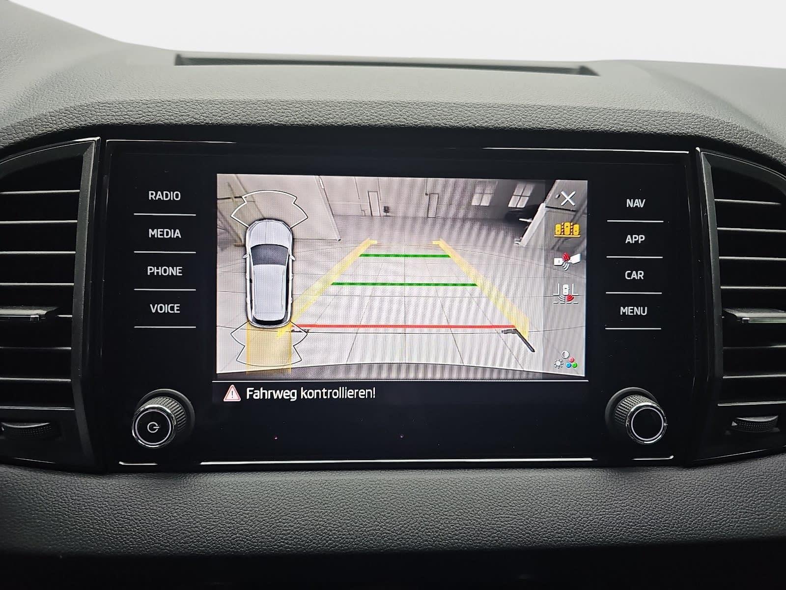 Skoda KAROQ 2.0 TDI DSG FAMILY LED AHK KAMERA