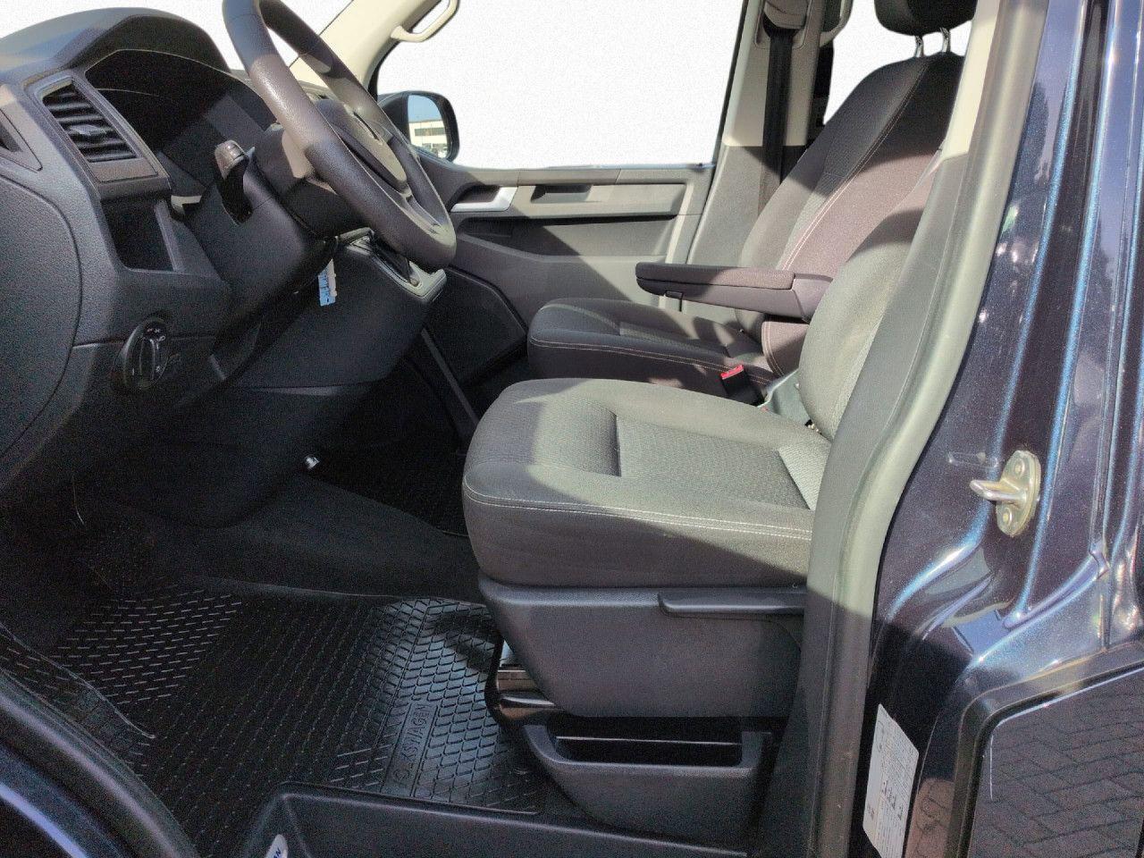 Volkswagen Multivan T6 2.0 TDI DSG StdHz AHK 7Sitz Temp PDC