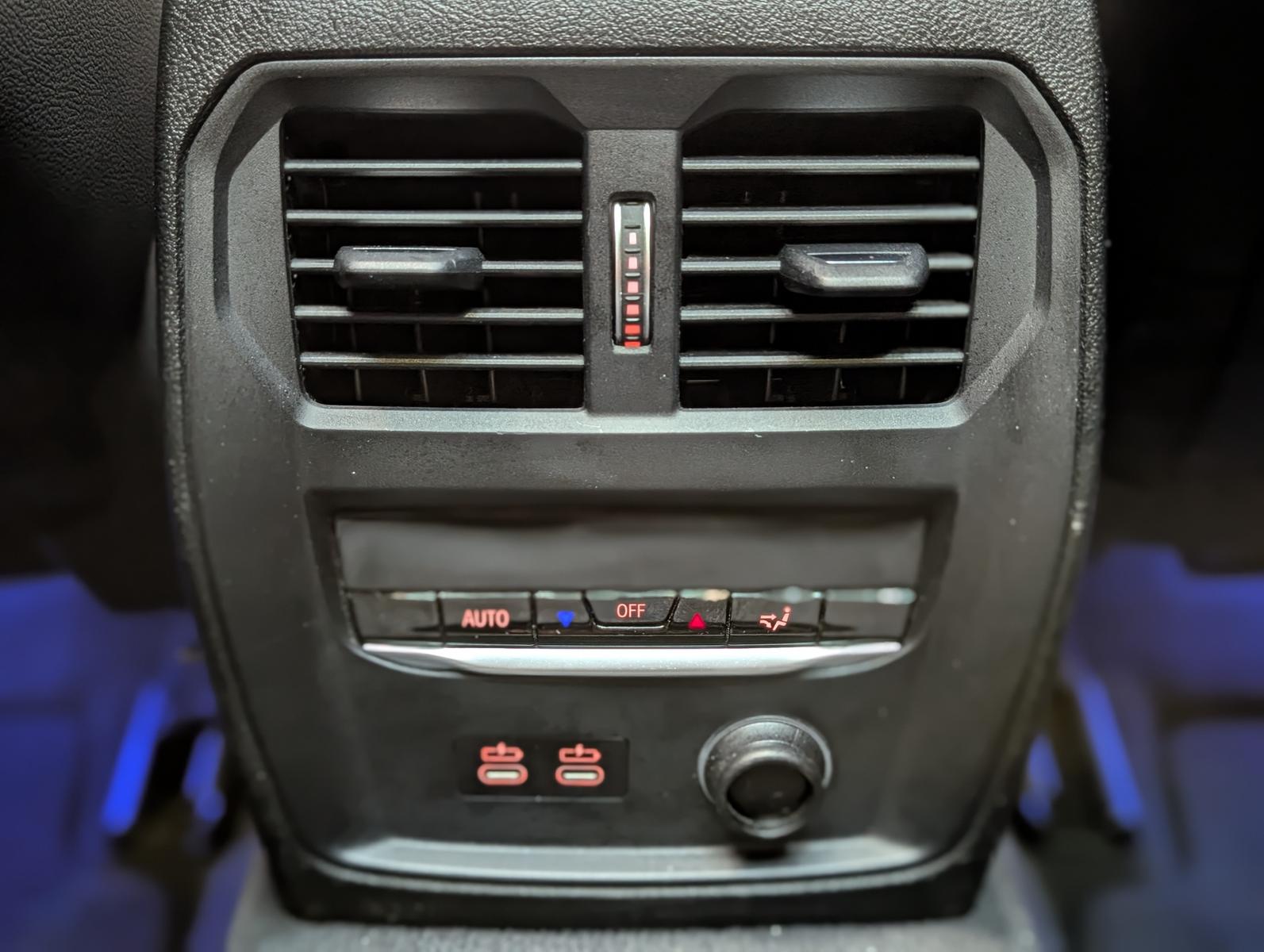 BMW 3 Series i M Sport Navi Shadow*HUD*LED*TEMPO*PANO*AHK, миниатюра 25