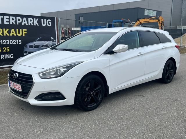 Hyundai i40 cw blue Style/Navi/SHZ/PDC/