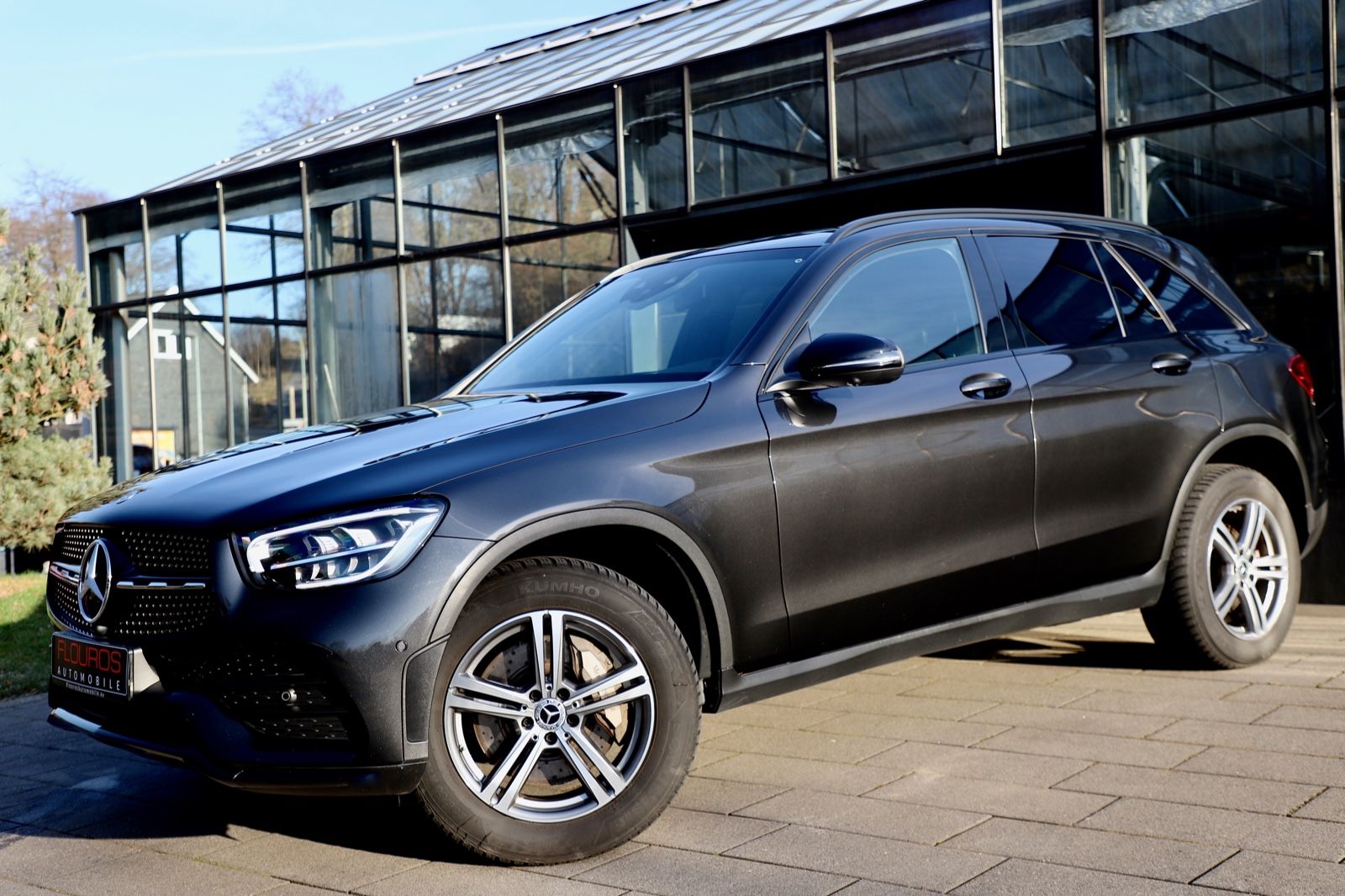MERCEDES-BENZ GLC 300 e 4Matic AMG PANO MEMORY KAMERA HEAD UP