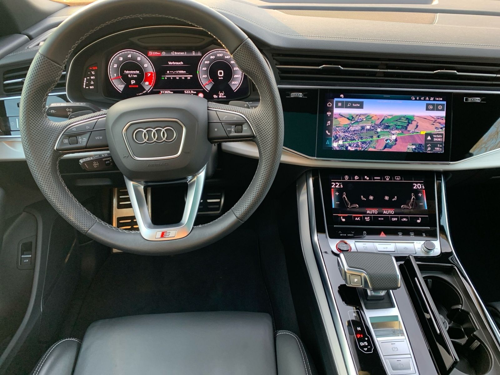 Audi SQ8 - Bild 13