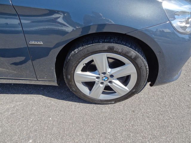 Fahrzeugabbildung BMW 218d Active Tourer/150PS/Navi/PDC/