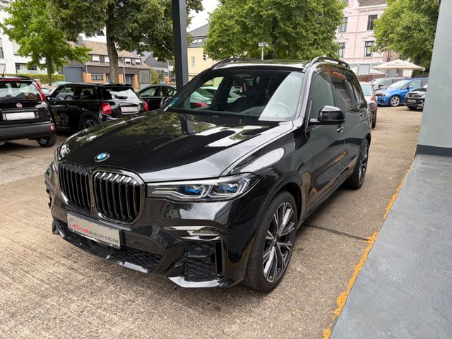 Fahrzeugabbildung BMW X7 M50 d