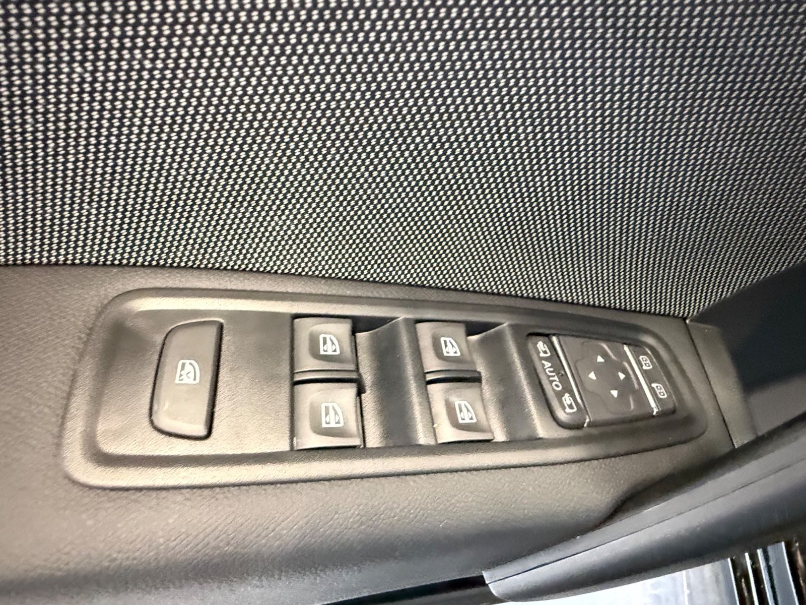 Fahrzeugabbildung Nissan Townstar DIG-T 130 N-Connecta Automatik