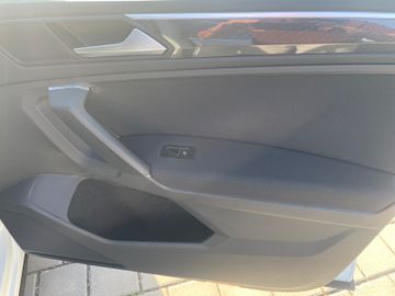 Volkswagen Tiguan - 6