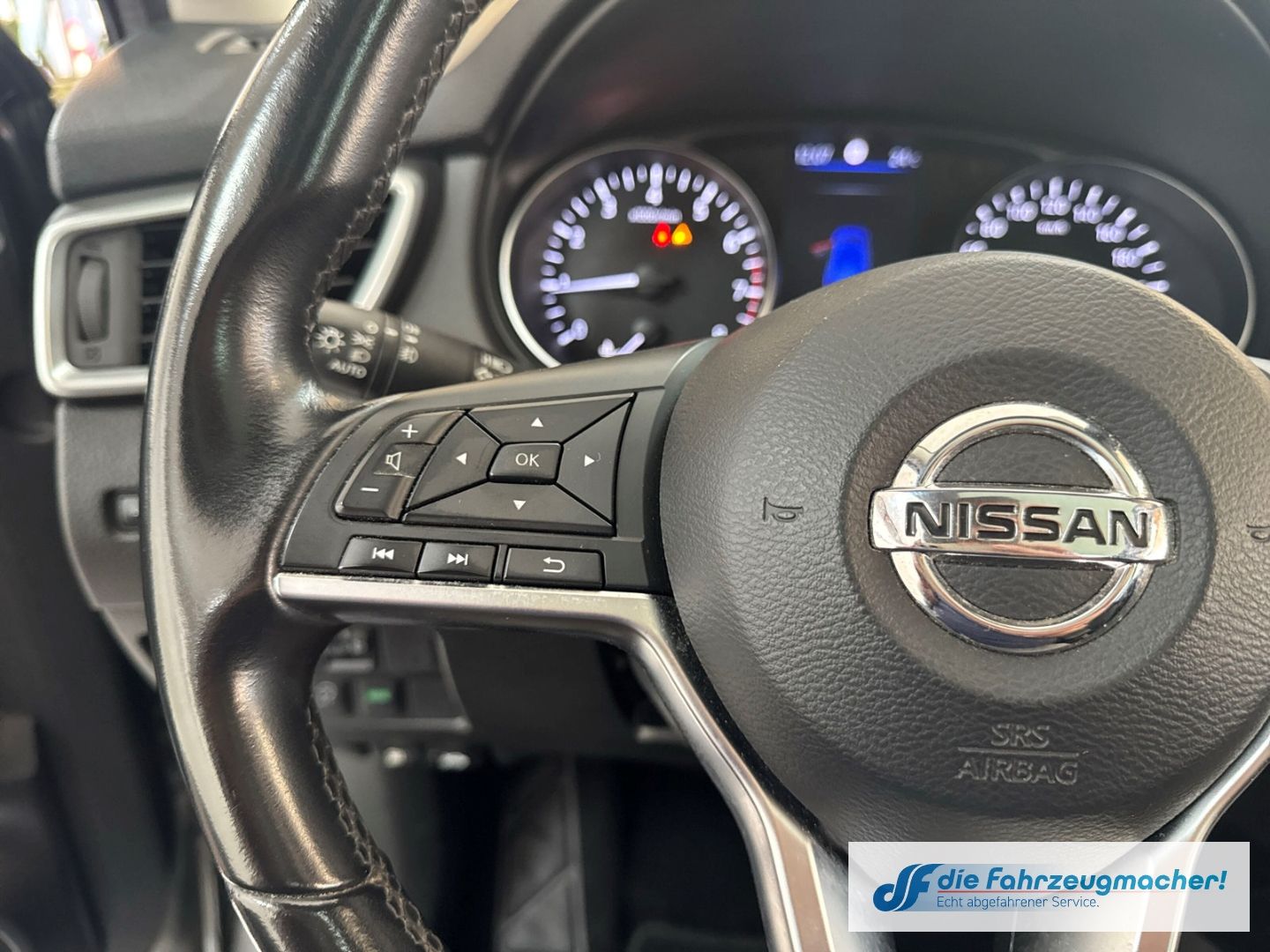 Fahrzeugabbildung Nissan Qashqai Zama Panorama Navi 360 Kamera Mehrzonenk