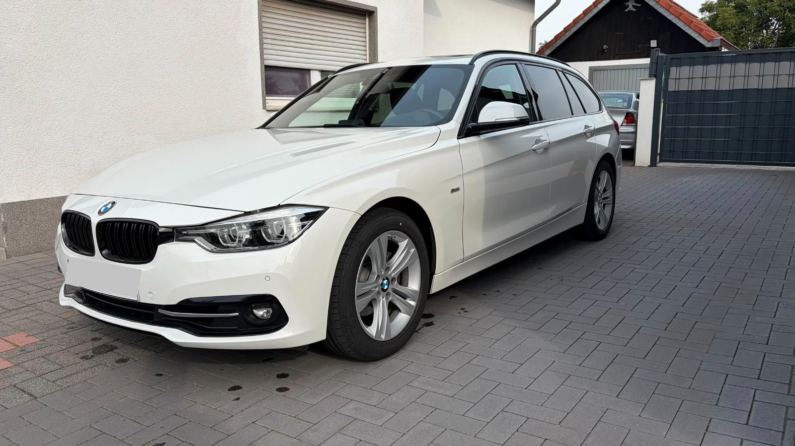 BMW 320i Touring Sport Line Sport Line