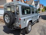 Land Rover Defender 110 TD4 Station Wagon E E - Land Rover aus 2009